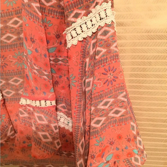 BOHO~HIPPIE VIBE~TOPPER/ DUSTER~W-CROCHET DETAIL~ SMALL - Picture 6 of 6